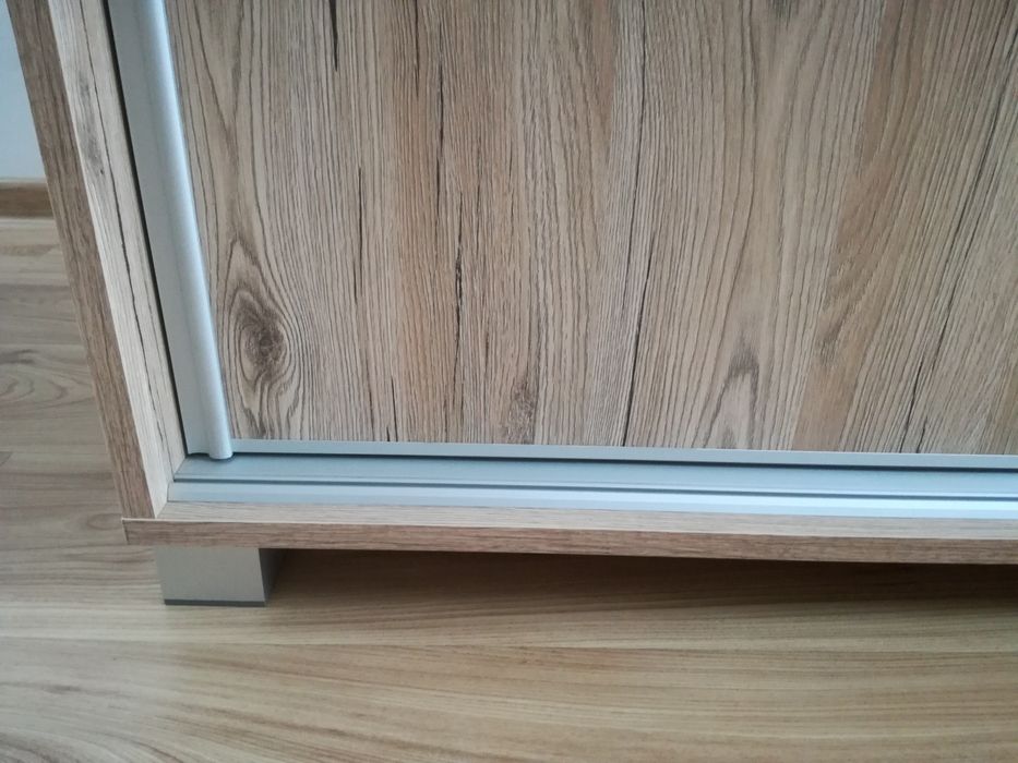 Szafa pojemna jak nowa