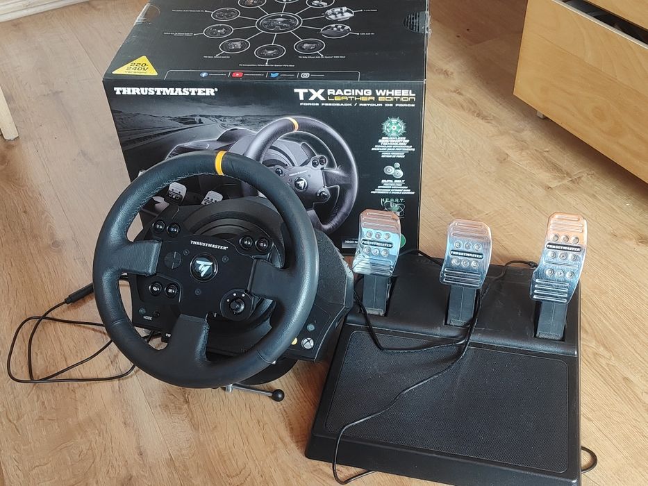 Thrustmaster TX Leather Edition