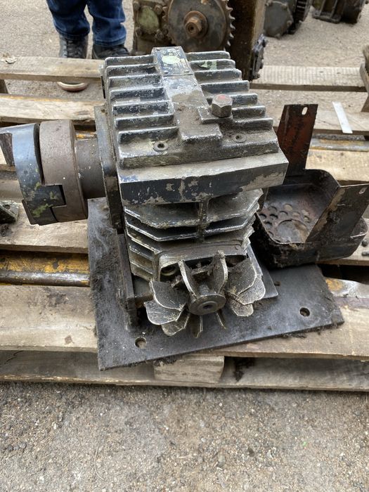 Редуктор червʼячний 1:80, 1:400, 1:800