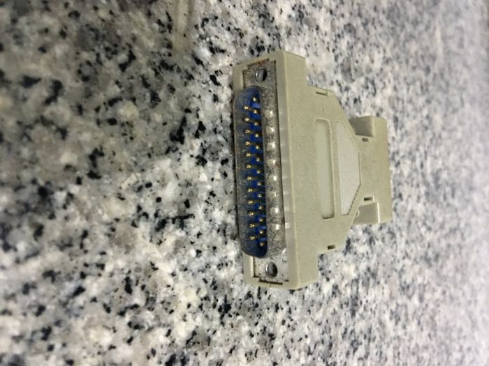 Conversor série fêmea para paralelo macho