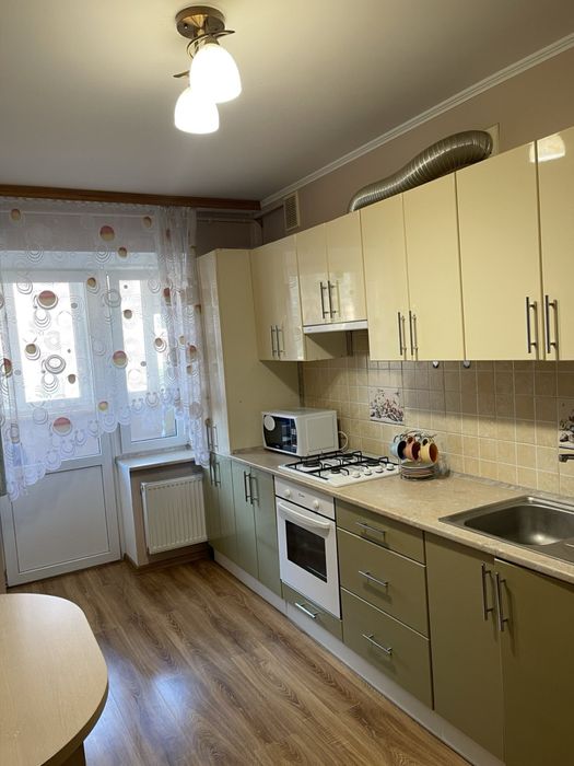 Новобудова в Центрі.Світло Не вимекають