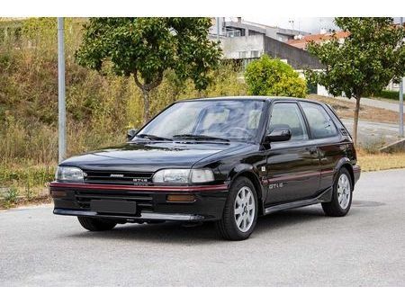 Vendo Interior para Toyota Corolla E90 (XL) hatch