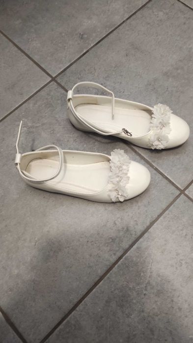 Sprzedam buty komunijne