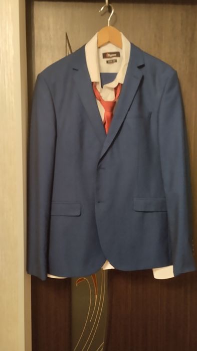 Чоловічий костюм розмір 48-50