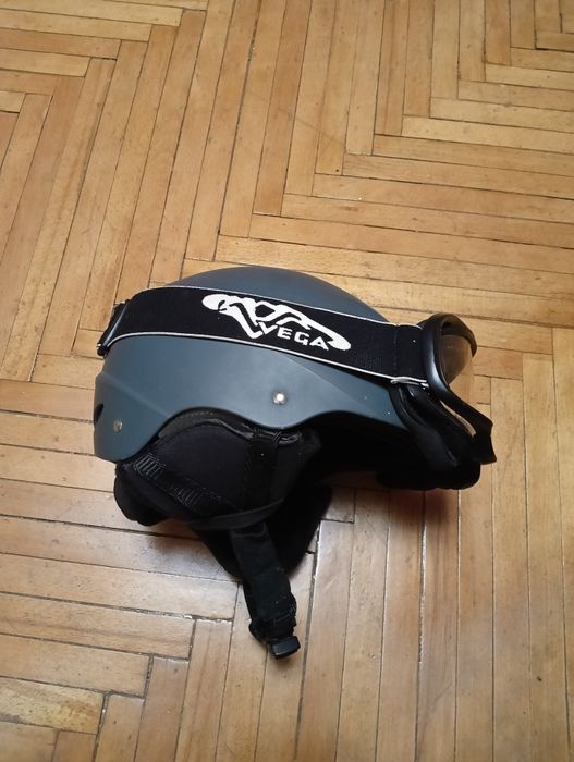 Горнолыжный шлем TermIT Basic. Размер M 55-57см.