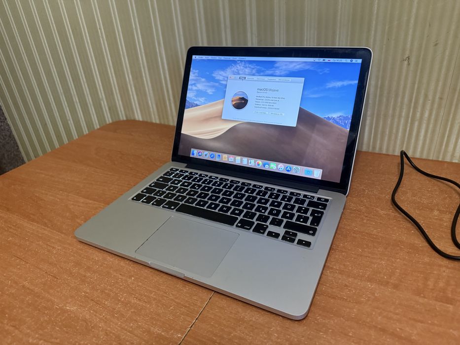 Ноутбук MacBooc  A1502 2K дисплей