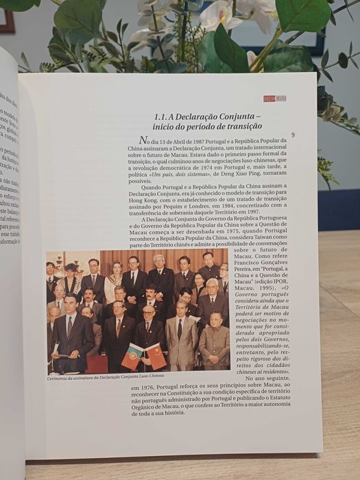 "Direito e Justiça em Macau" (Como Novo)