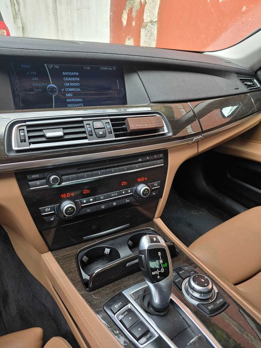 BMW 730D berlina