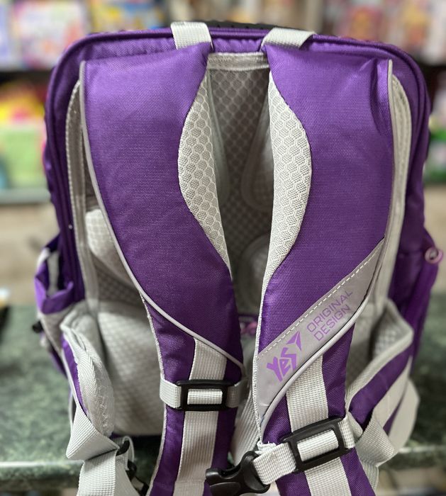 Рюкзаки з ортопедичною спинкою