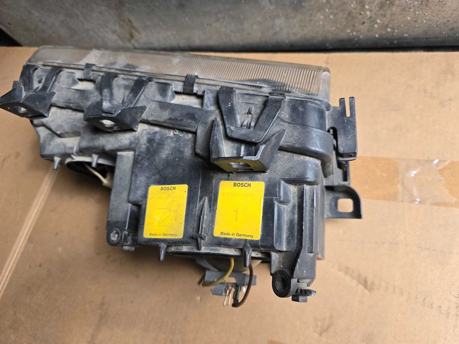 lampa przód BMW E36 Yellow Bosch soczewka