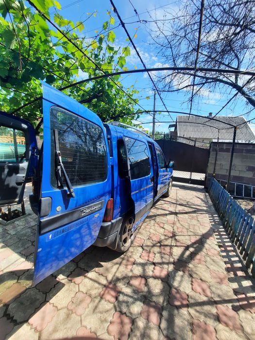 Продам Citroën Berlingo 2004 року у гарному стані