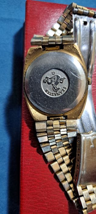 Relógio Omega seamaster.