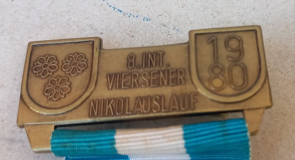 Conjunto de medalhas antigas da Alemanha