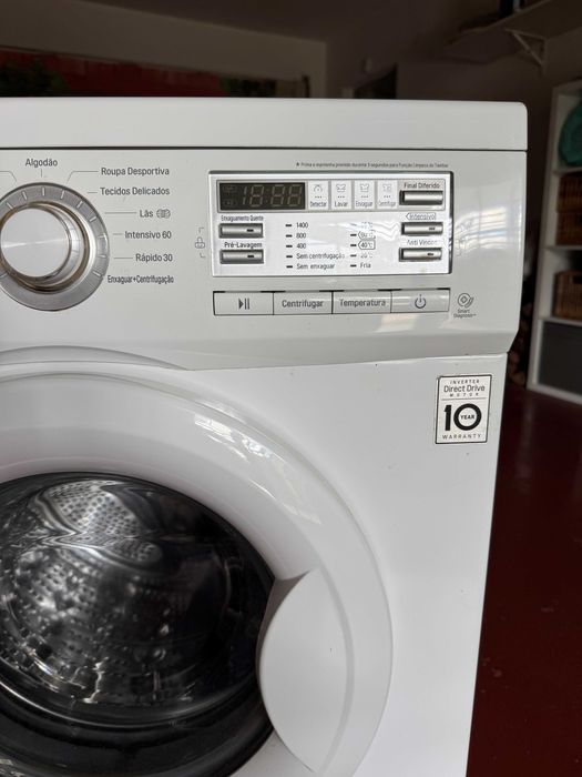 Máquina Lavar Roupa LG FH4B8TDA (8kg / 1200 RPM) - Óptimo estado