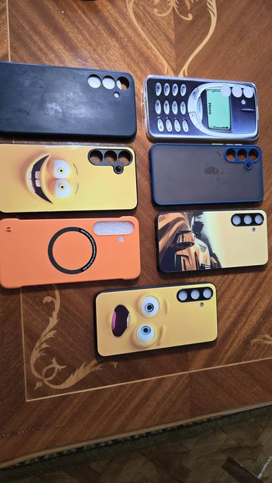 Продам чохли samsung s24+