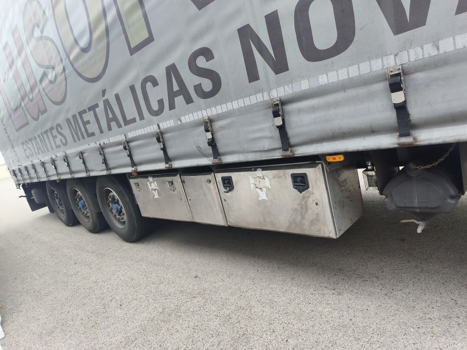 Semi reboque lona