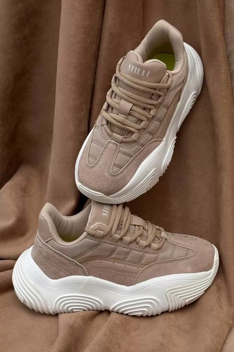 Кросівки жіночіStilli