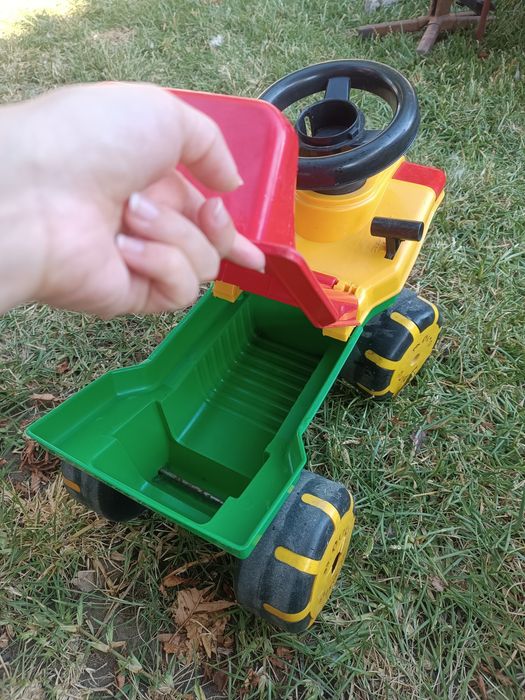 Carrinho de brincar com mala