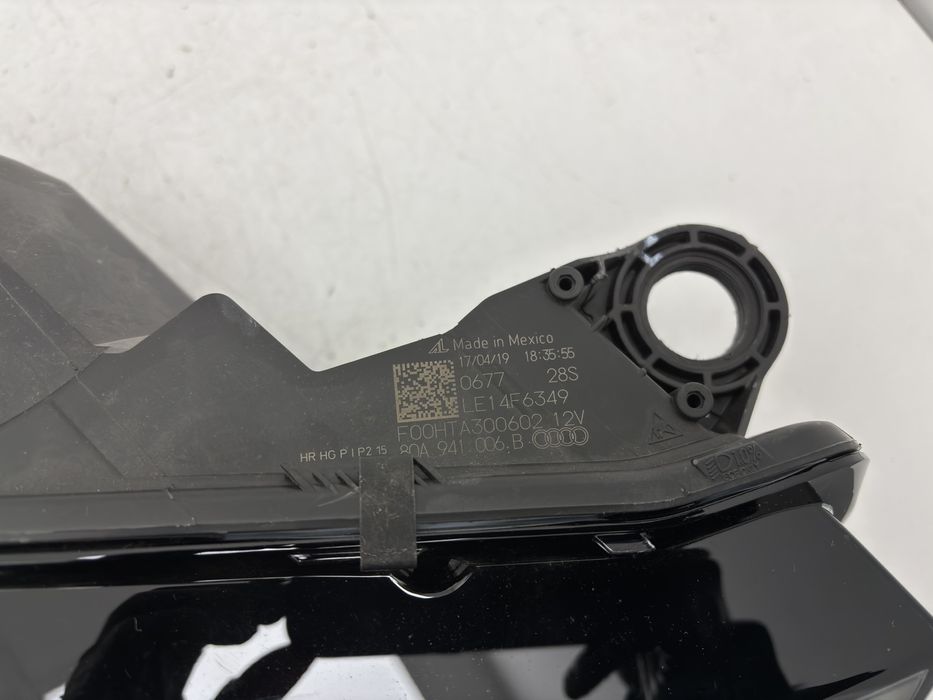 Фара права Audi Q5 80A 2018-2021 Xenon USA