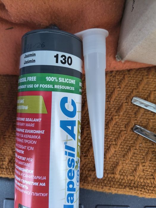 Sylikon Mapei 130 Jasmin