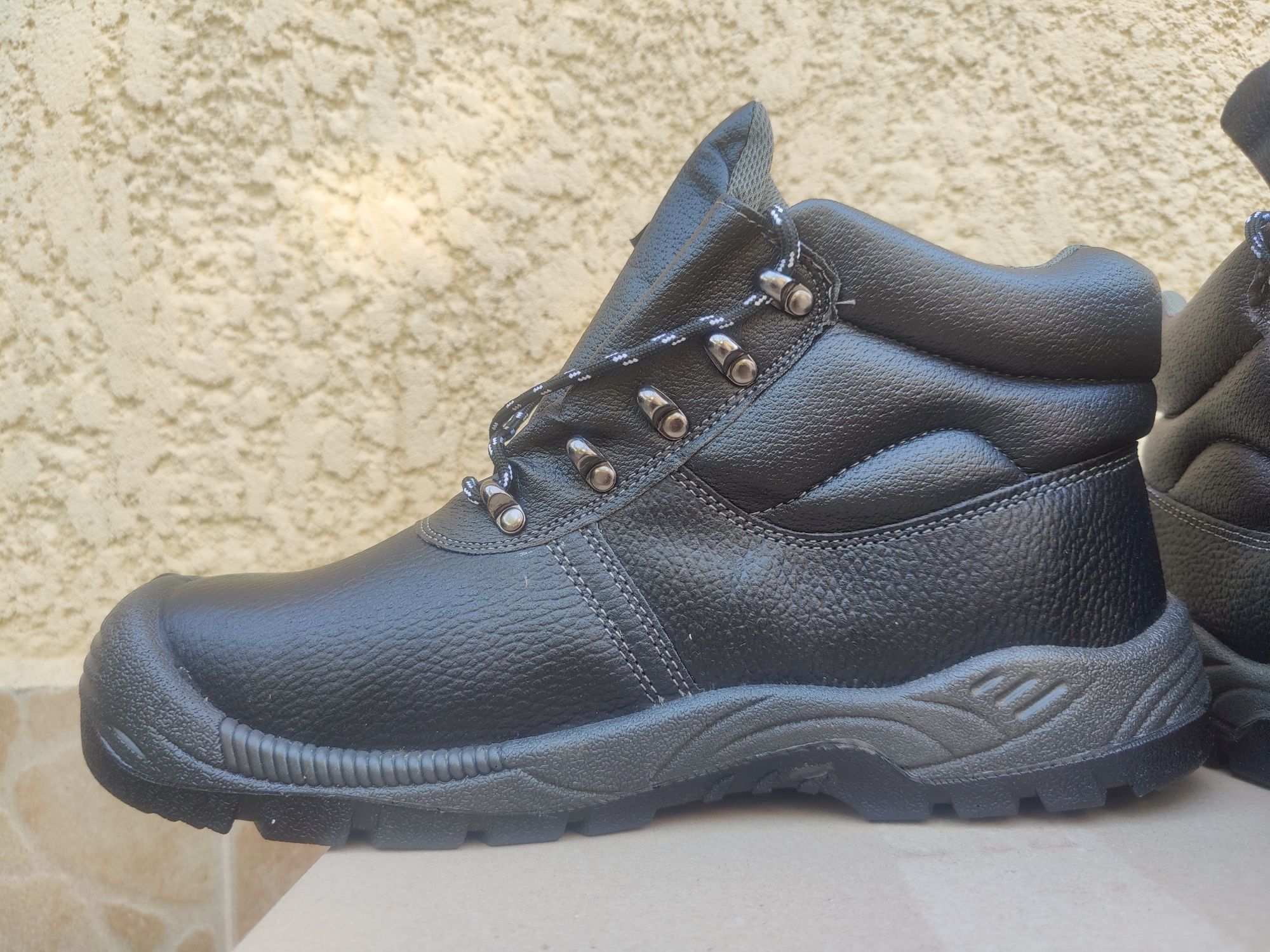 Safety shoes, рабочие ботинки Satexo новые с металлической