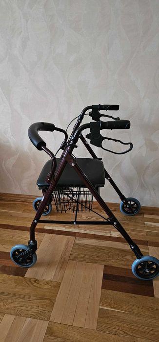 Ходунки (Іспанія), б/у, майже нові, самовивіз