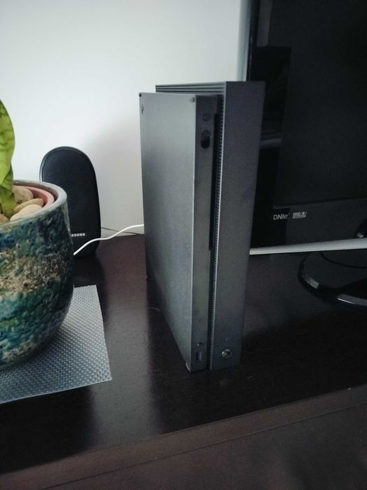 Xbox one X 1000Gb