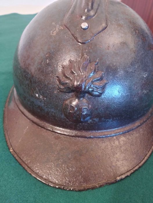 Capacete Adrian 1915, 2º modelo de infantaria