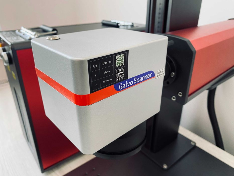 Лазерний маркувальний волоконний станок TR-20 Raycus 20W 110х110