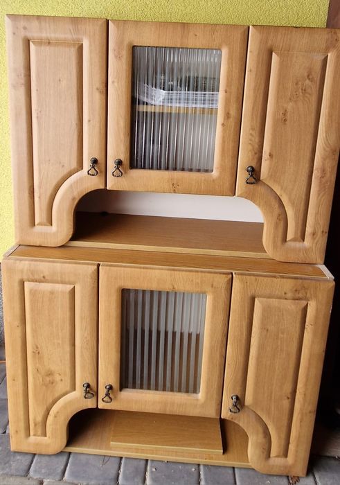 Meble kuchenne  w zabudowie z agd