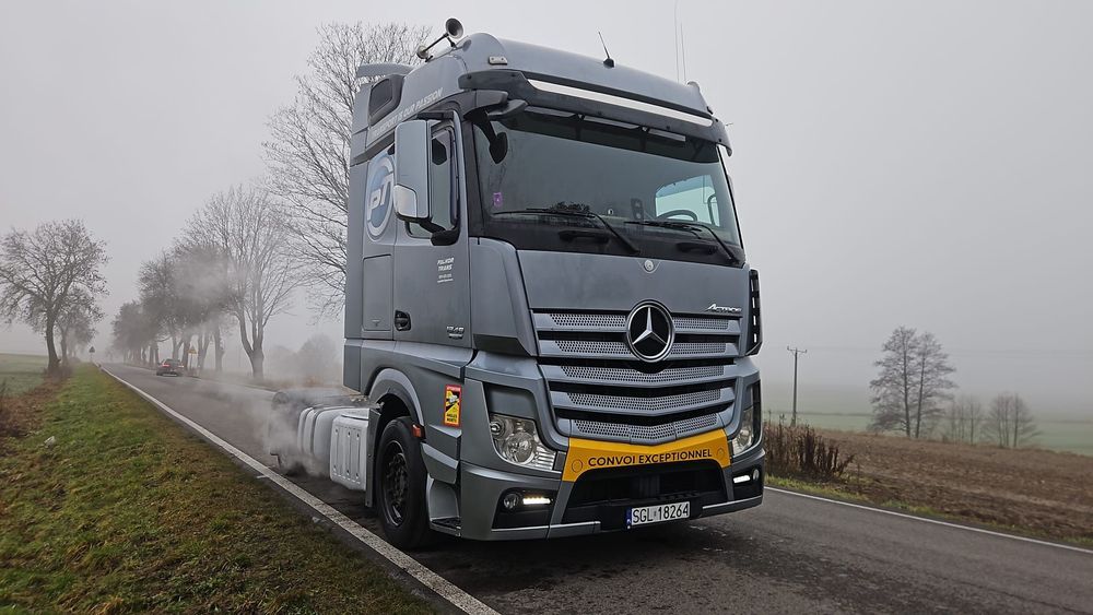 Mercedes-Benz Actros 1845