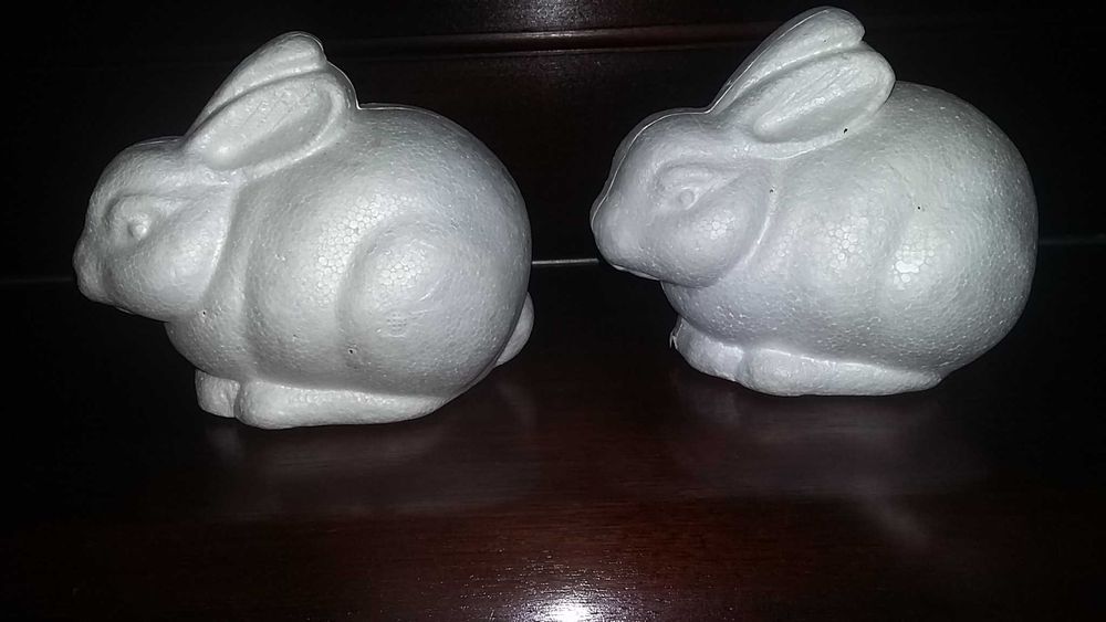 Zające ze steropianu białe