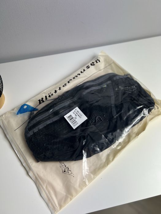 Чоловіча сумка-бананка Klattermusen Bag 5L