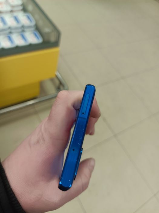 Samsung galaxy note 20 8/128gb на две сим с полными языками