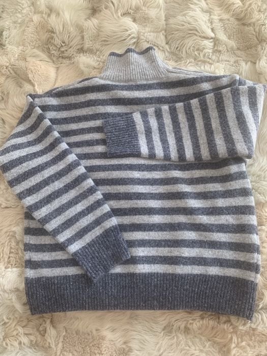Sweter  damski w paski S/M nowy
