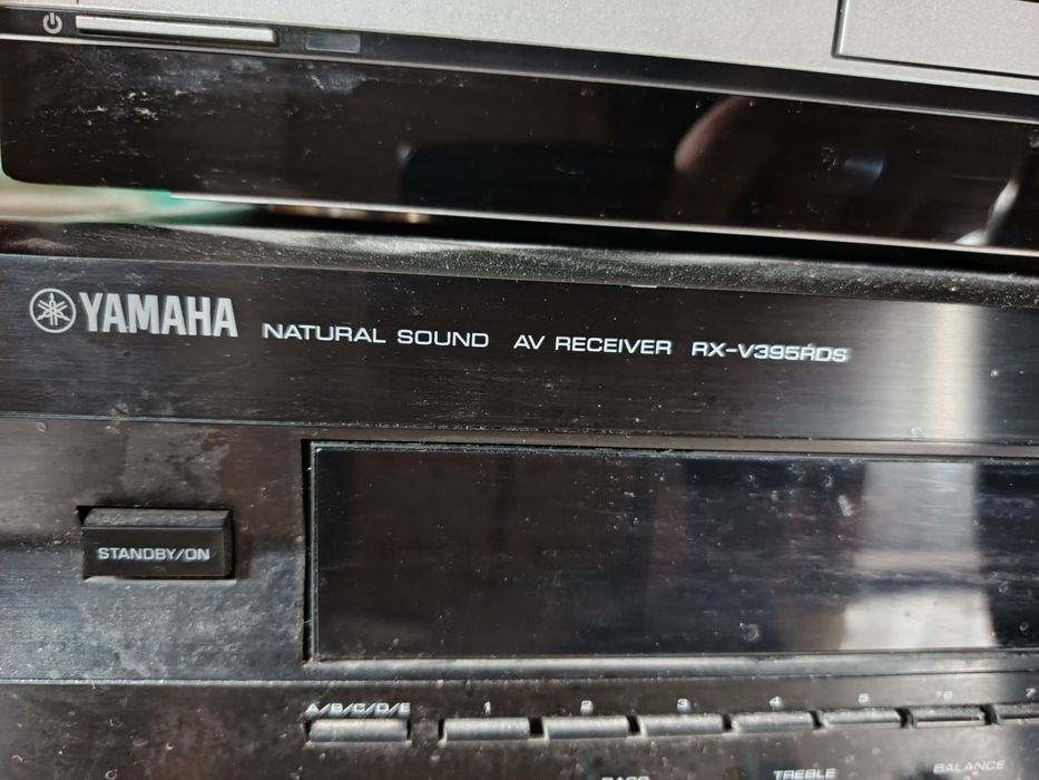 Zestaw Amplituner Yamaha, odtwarzacz CD, kolumny