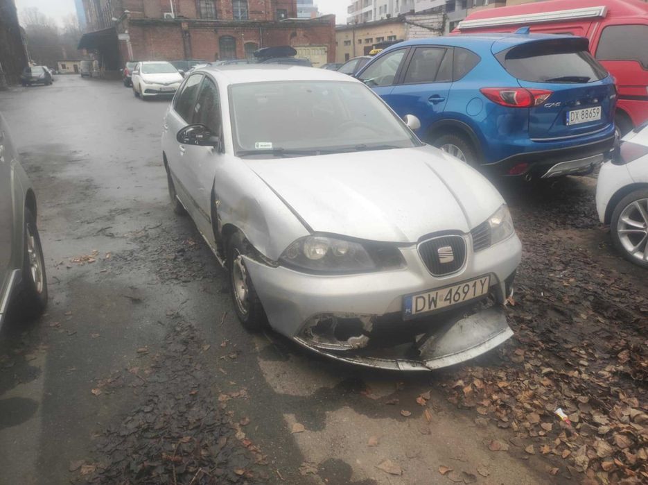 Seat Ibiza 1.4 benzyna PO KOLIZJI