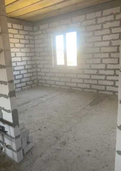 Продаётся 2-х комнатная квартира в Лесках от строителей