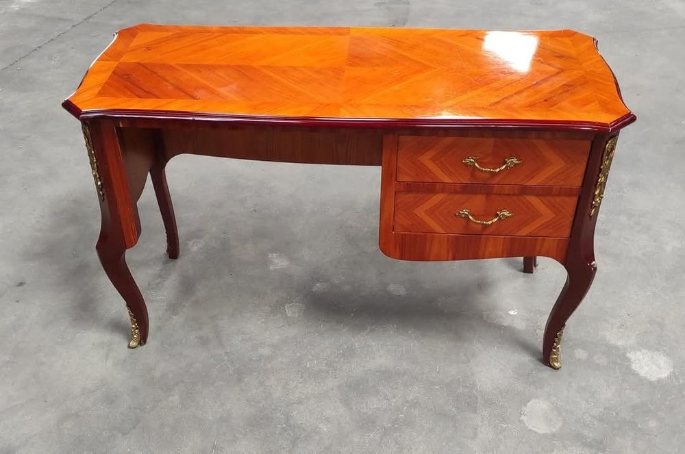 Piękne intarsjowane biurko Ludwikowskie