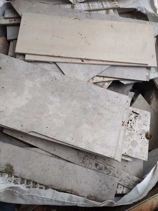 Oddam gruz czysty suchy