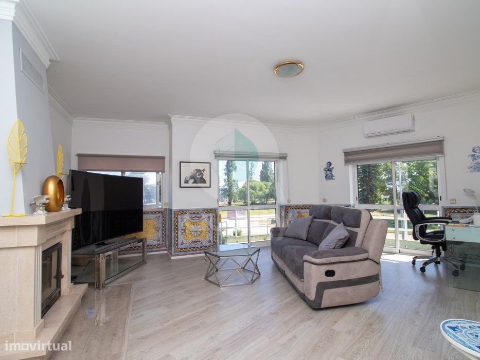 Excelente Apartamento T2 - Baixa da Banheira