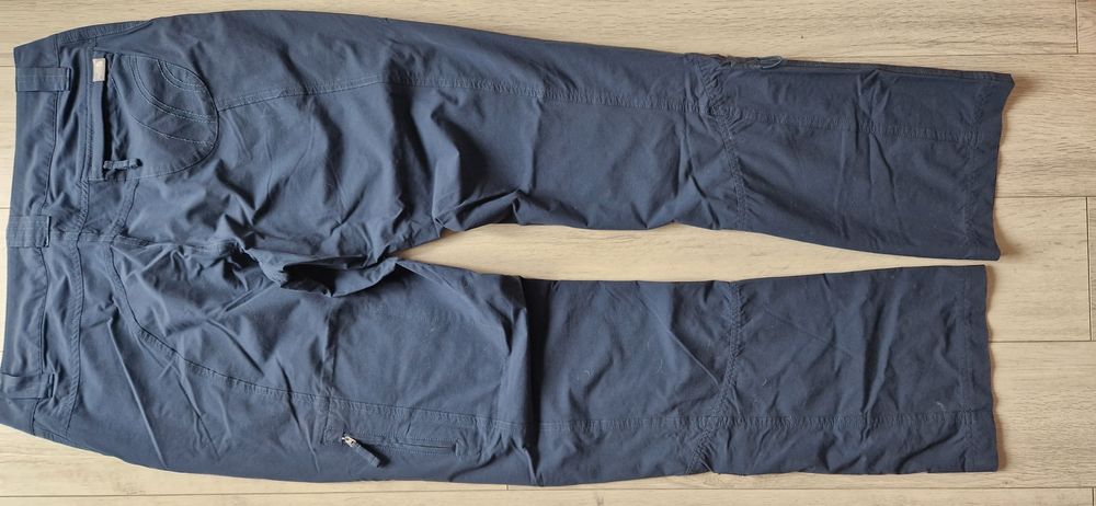 The North Face  XL.   .