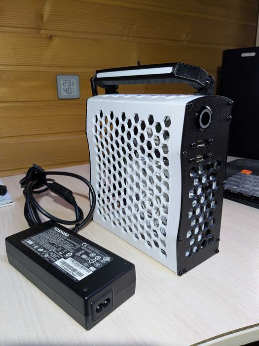 Компактний ПК AMD Ryzen 3 PRO 4350G / 8GB DDR4 / 128GB M2 SSD