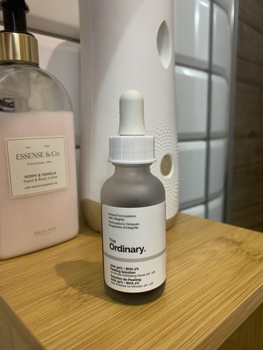 The Ordinary krwawy peeling kwasy bha aha