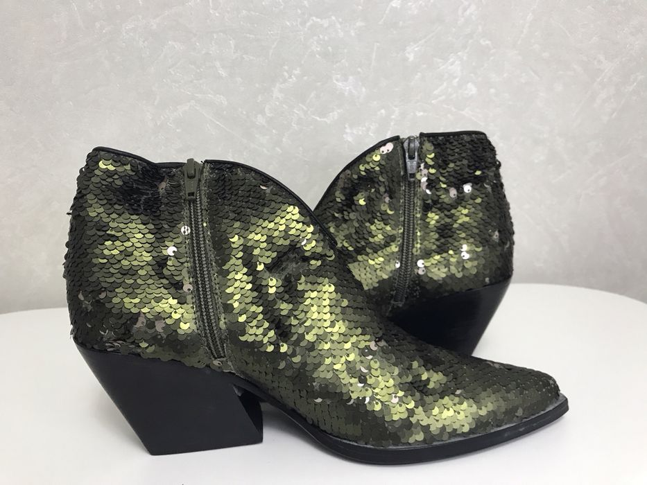 Elena Lachi , козаки .