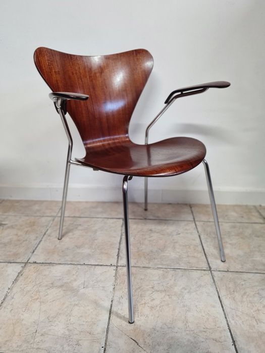 Krzesło proj.Arne Jacobsen model 3107 Fritz Hansen,mid century