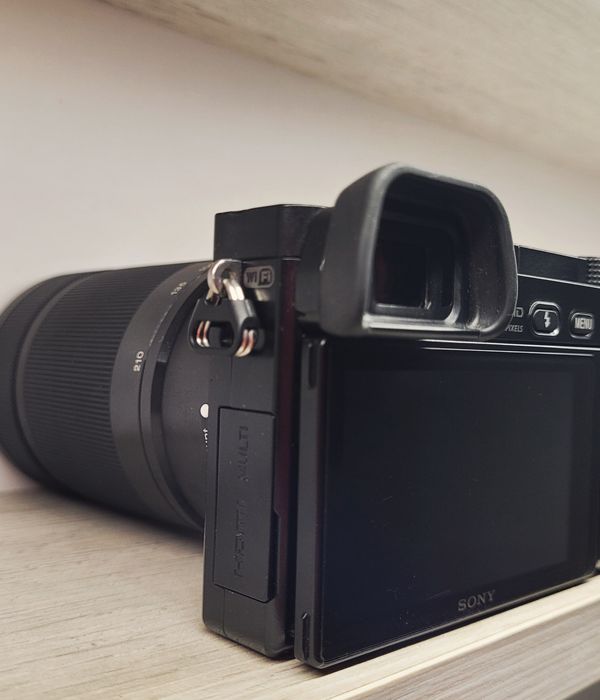 Sony alpha a6000 + sony 55-210mm F/4.5-6.3