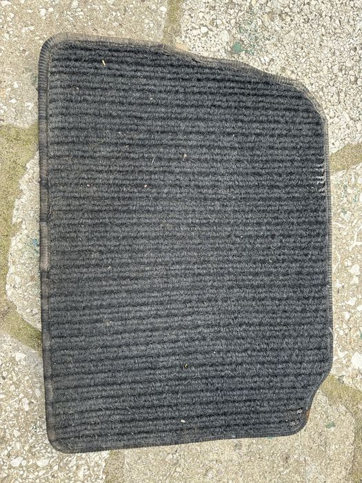 Komplet dywaniki czarne rypsowe mercedes w201 190