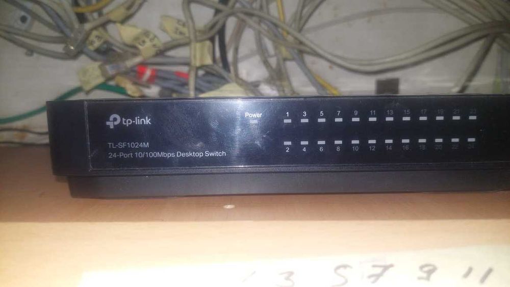 Комутатор TP-Link TL-SF1024M