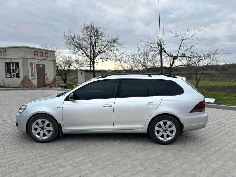 Продам гольф 13 року на автоматі